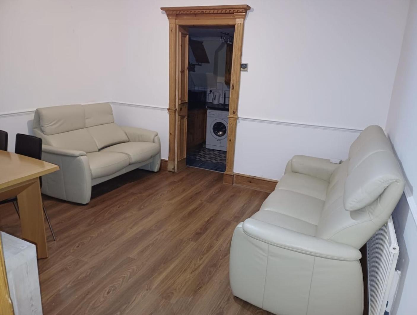 Appartamento Nky Crystal 4 Bed House *