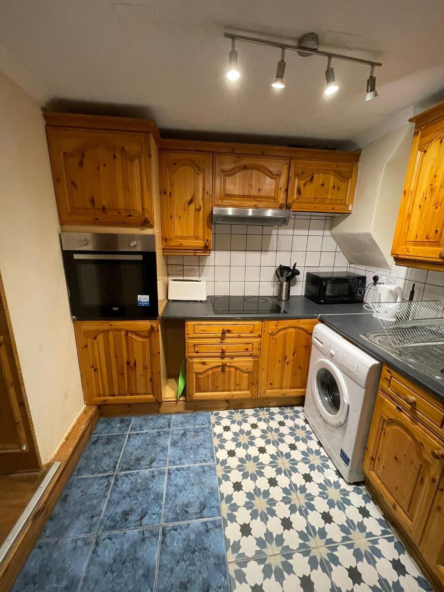Nky Crystal 4 Bed House